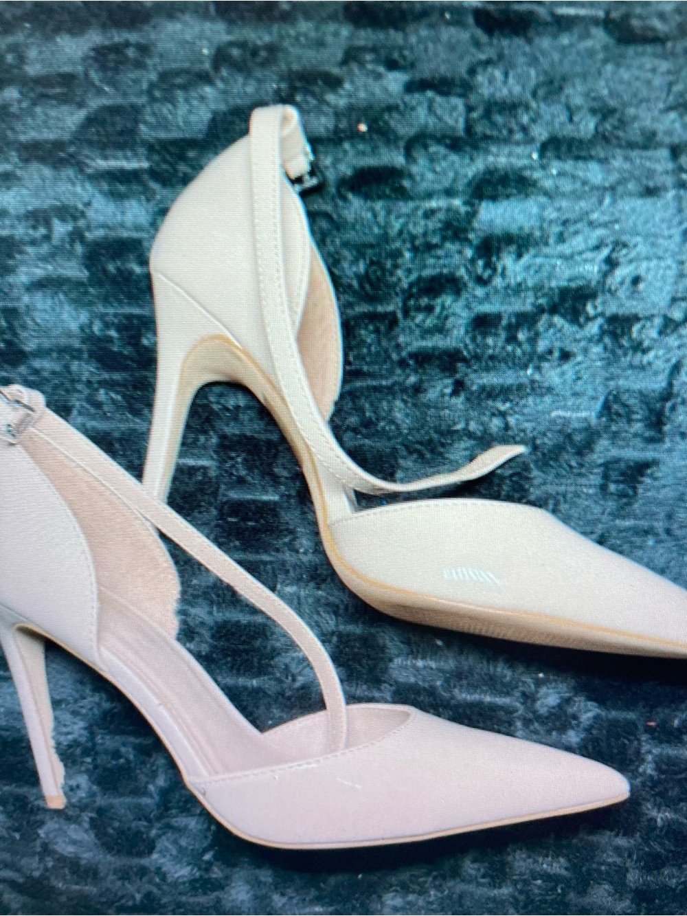 Chic Pointed-Toe Ankle-Strap Heels in Light Nude
